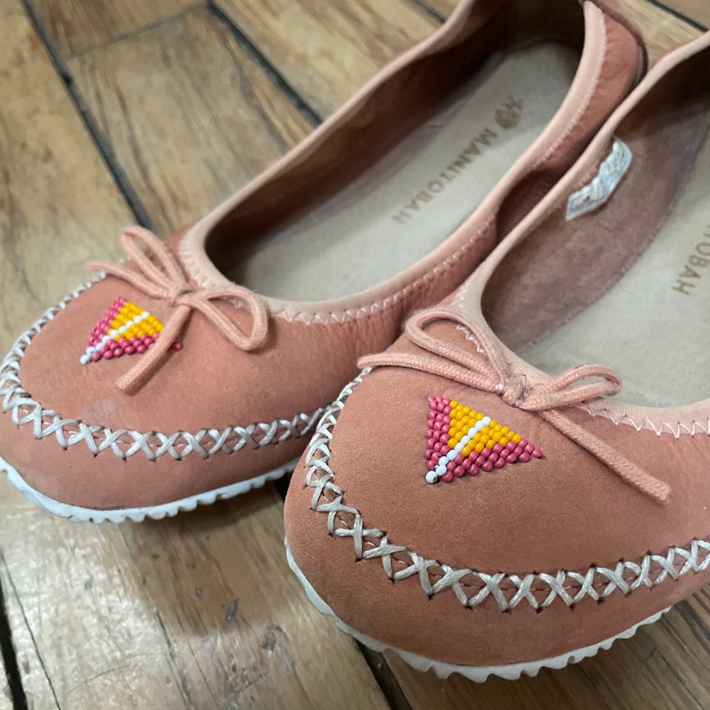 Manitobah Butterfly Flat